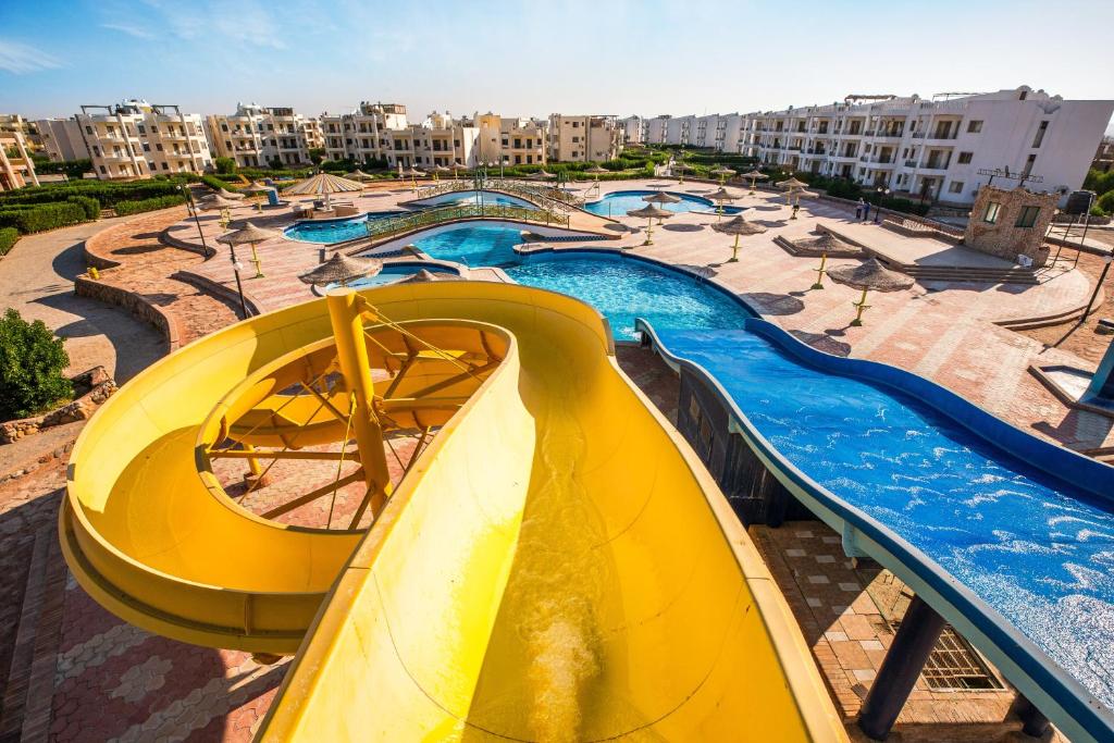 Golden Beach Hotel Ras Sudr - فنادق في جنوب سيناء