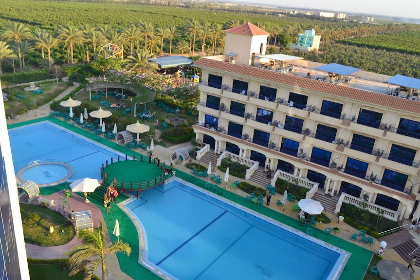 green desert hotel - فنادق في البحيرة