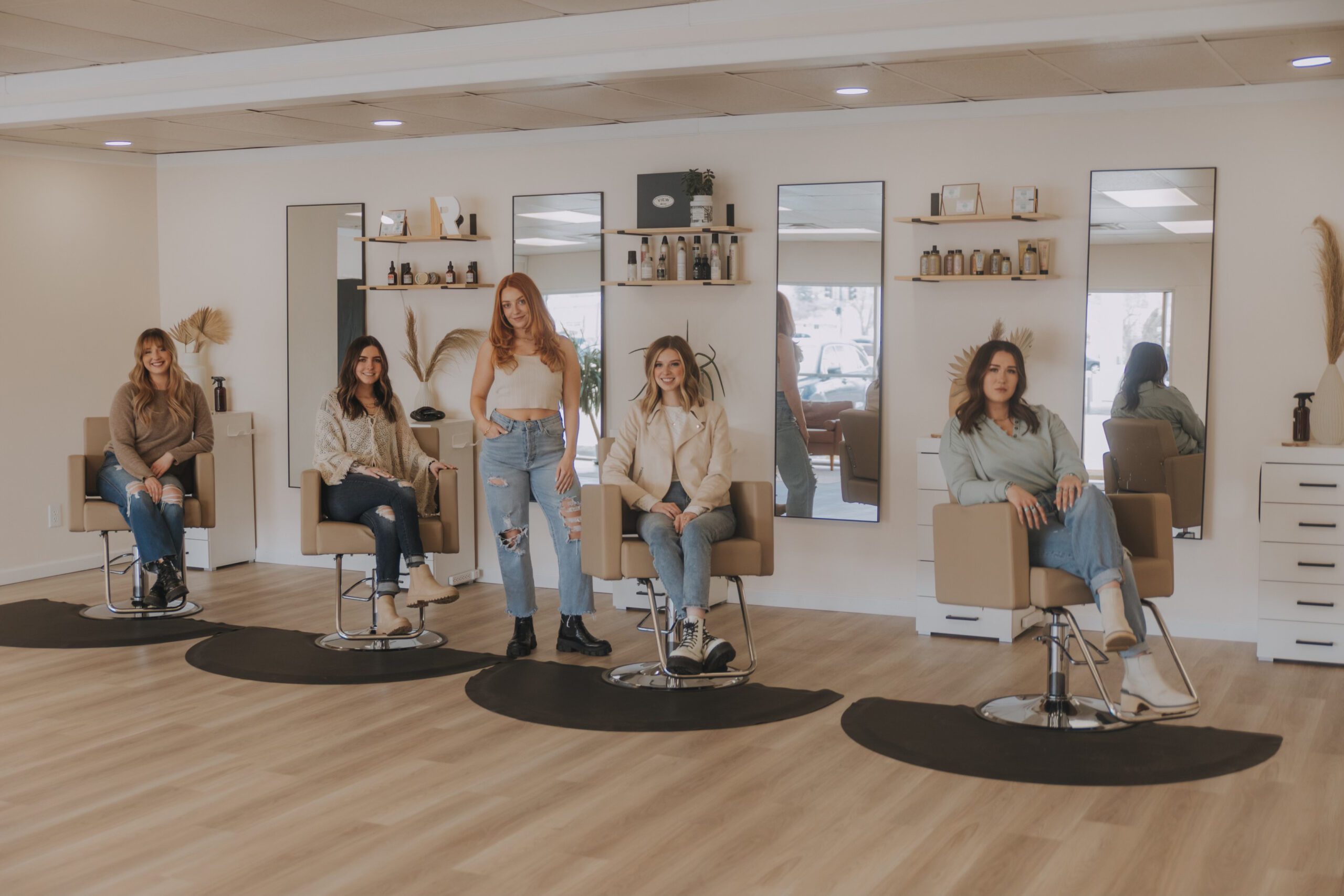 HAIR REVIVE HAIR SOLUTIONS - زراعة الشعر في الدوحة