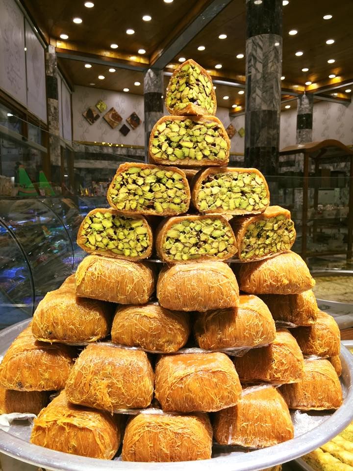 حلويات الحاج مهدي الخاصكي - فرع الكرادة - محلات حلويات في بغداد