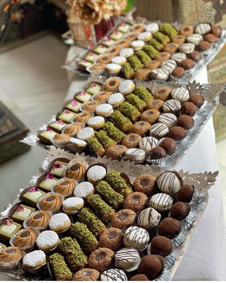 حلويات الصيقل - محلات حلويات في الدوحة