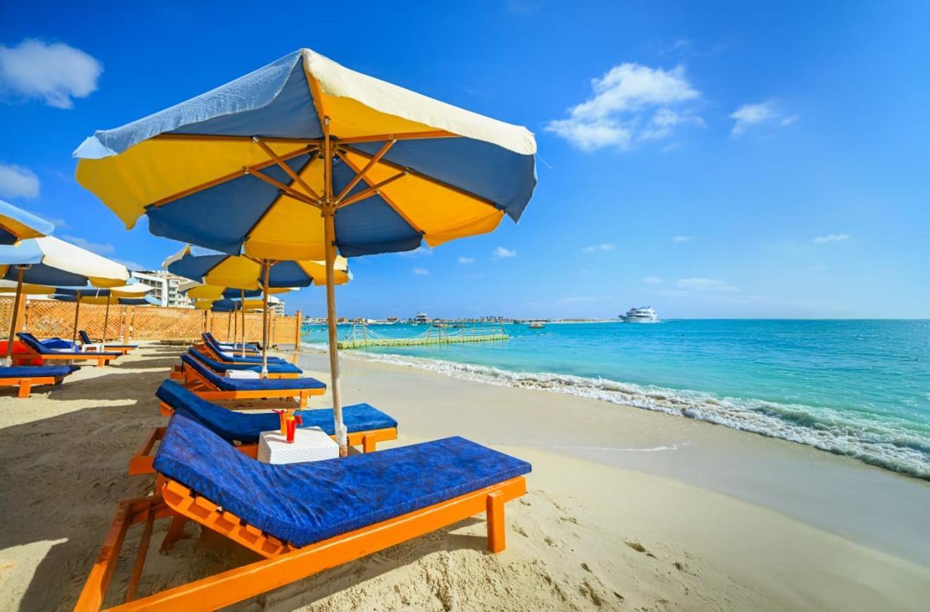 Hostmark Blue Beach Hotel - فنادق في مطروح