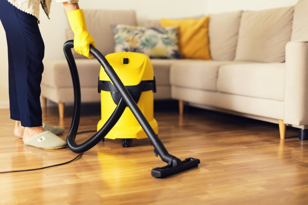 I ACTIVE CLEANING AND MAINTENANCE - شركات تنظيف في المحافظة الشمالية