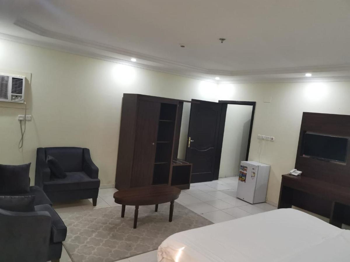 جولدن دخيل للاجنحه الفندقيه - فنادق في المدينة المنورة