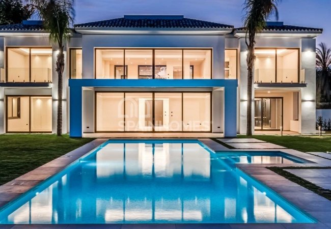 لافيلا جيم ومسبح - صالات رياضية في الزرقاء