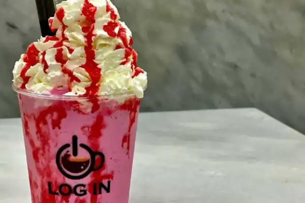 LOG IN SPECIALTY CAFE & LOUNGE - كافيهات في الفجيرة