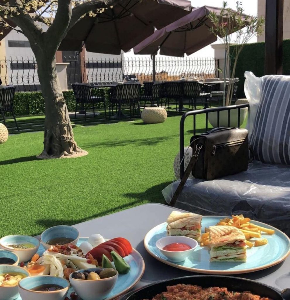 لي شارمنت - مطاعم في القصيم