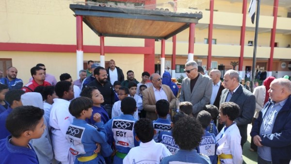 مدرسة أحمد طه حسين الثانوية المشتركة - مدارس في أسوان