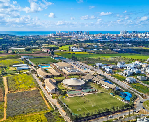 مدرسة الأمريكان - مدارس في الغربية