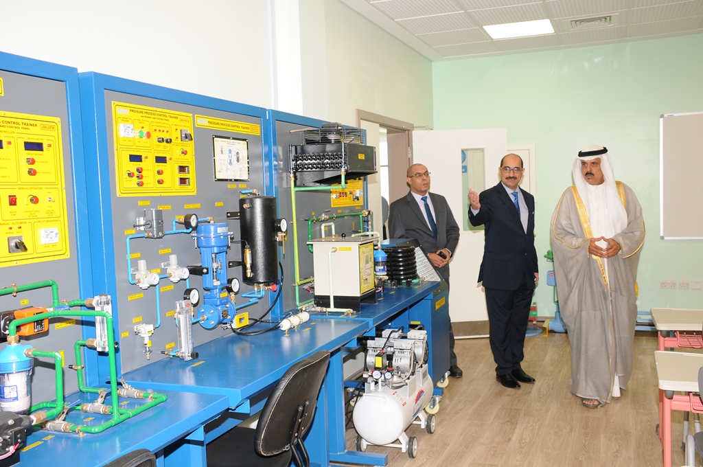 مدرسة الفاتح الثانوية للبنين - مدارس في محافظة العاصمة