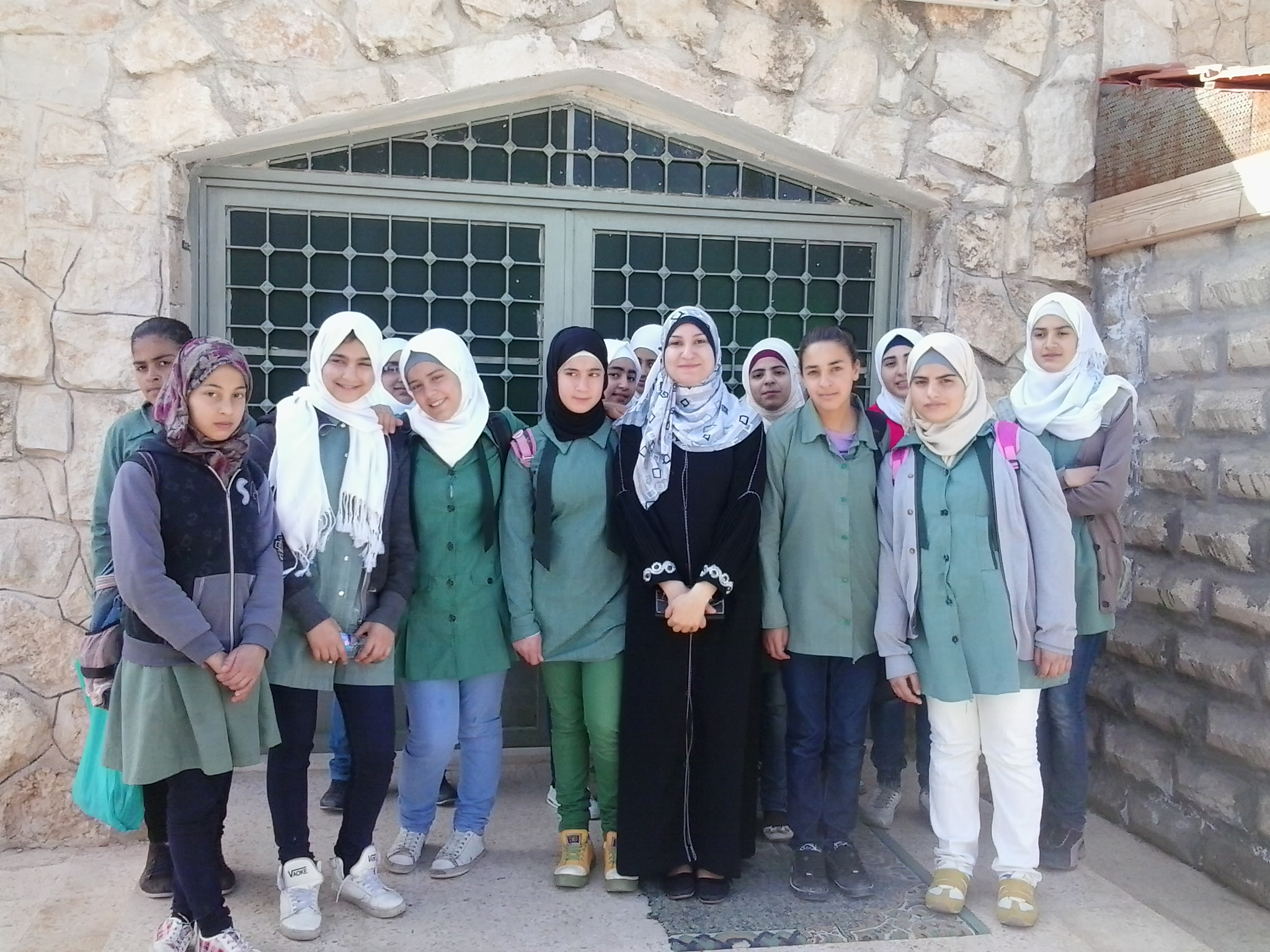 مدرسة الجبل الاخضر للبنات - مدارس في جرش