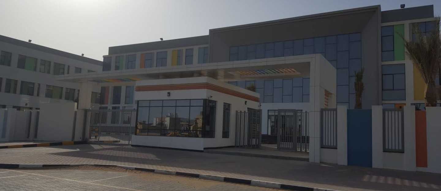 مدرسة الشويفات الدولية - عجمان - مدارس في عجمان