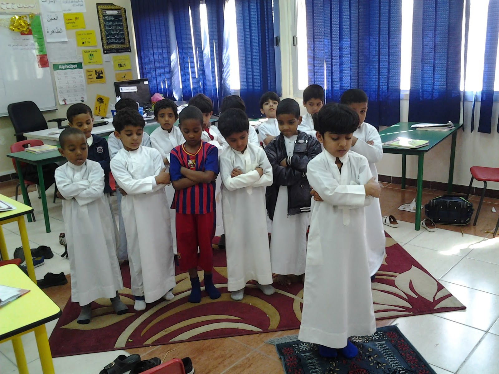 مدرسة الظاهرة حلقة ثانية وحلقة ثالثه - مدارس في الظاهرة