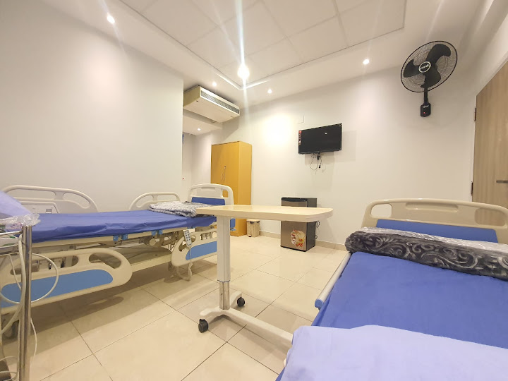 Medicare Medical center - مراكز طبية في الأقصر