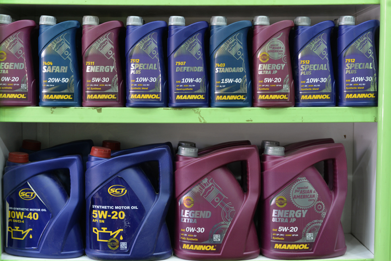 محطة گارسنتر لتغيير الزيوت والفلاتر ولغسل السيارات - خدمات سيارات في المثنى