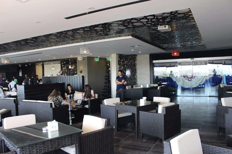 مقهى جي بي ار كافيه - كافيهات في تبوك