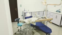 مركز العدار للاسنان - عيادات أسنان في قنا