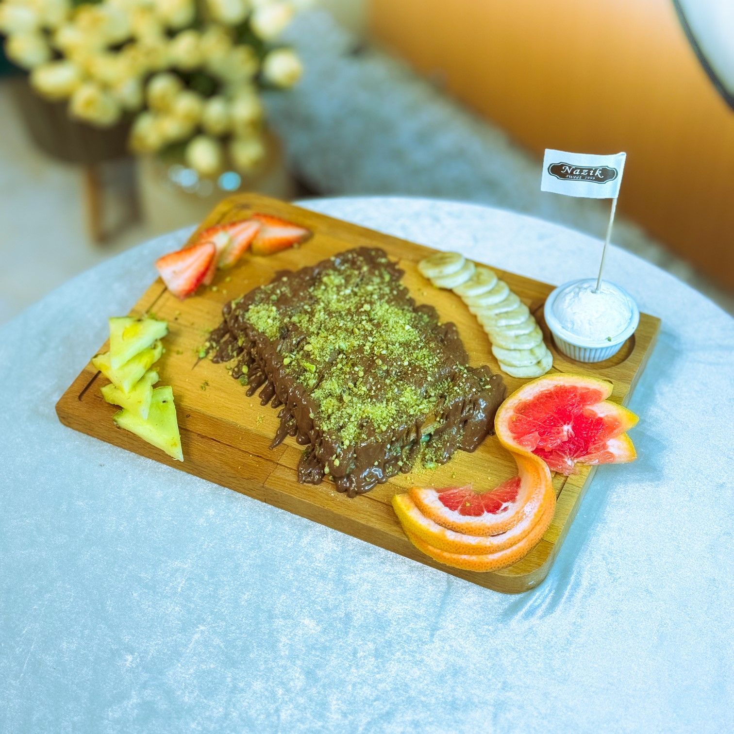 مرطبات وحلويات نازك - محلات حلويات في دهوك