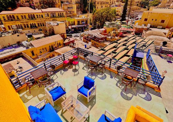 مطعم بلكونة المدينة - مطاعم في البلقاء