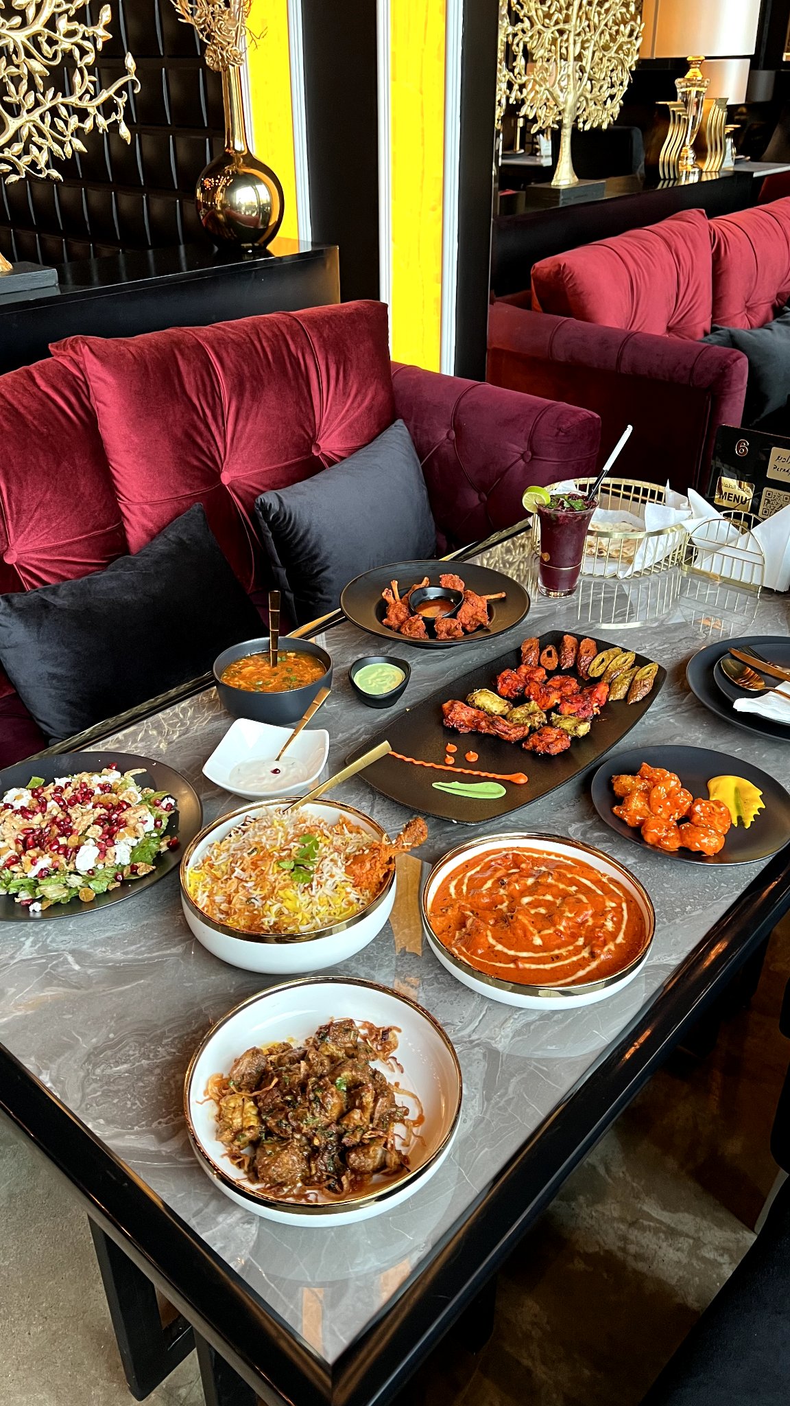 مطعم بيراديز الهندي - مطاعم في الرياض