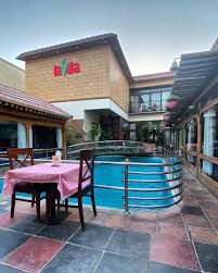 مطعم لافيلا - مطاعم في تبوك