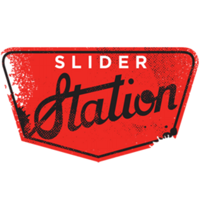 مطعم سلايدر ستيشن - مطاعم في مسقط