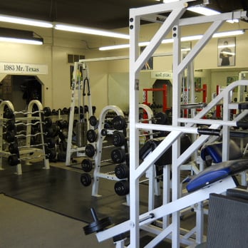 Muscle House Fitness Club - صالات رياضية في البريمي