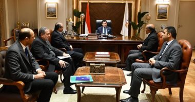 نادي المعادي الرياضي واليخت - صالات رياضية في القاهرة