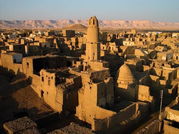 نادي عزب القصر الرياضي - صالات رياضية في الوادي الجديد