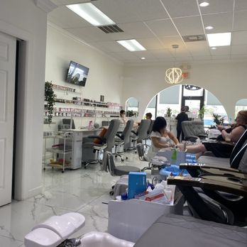 نيلد ات سبا Nailed It Hair & Nails - مراكز تجميل في الرياض