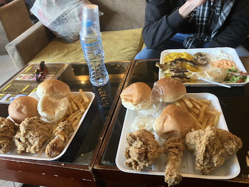 نيو كنتاكي وأبو شهاب السوري - مطاعم في المنيا