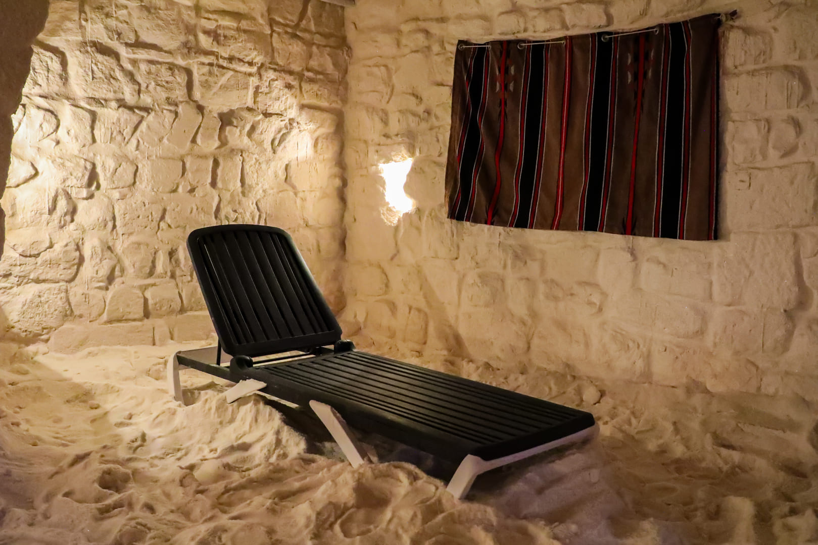 petra salt cave - صالات رياضية في معان