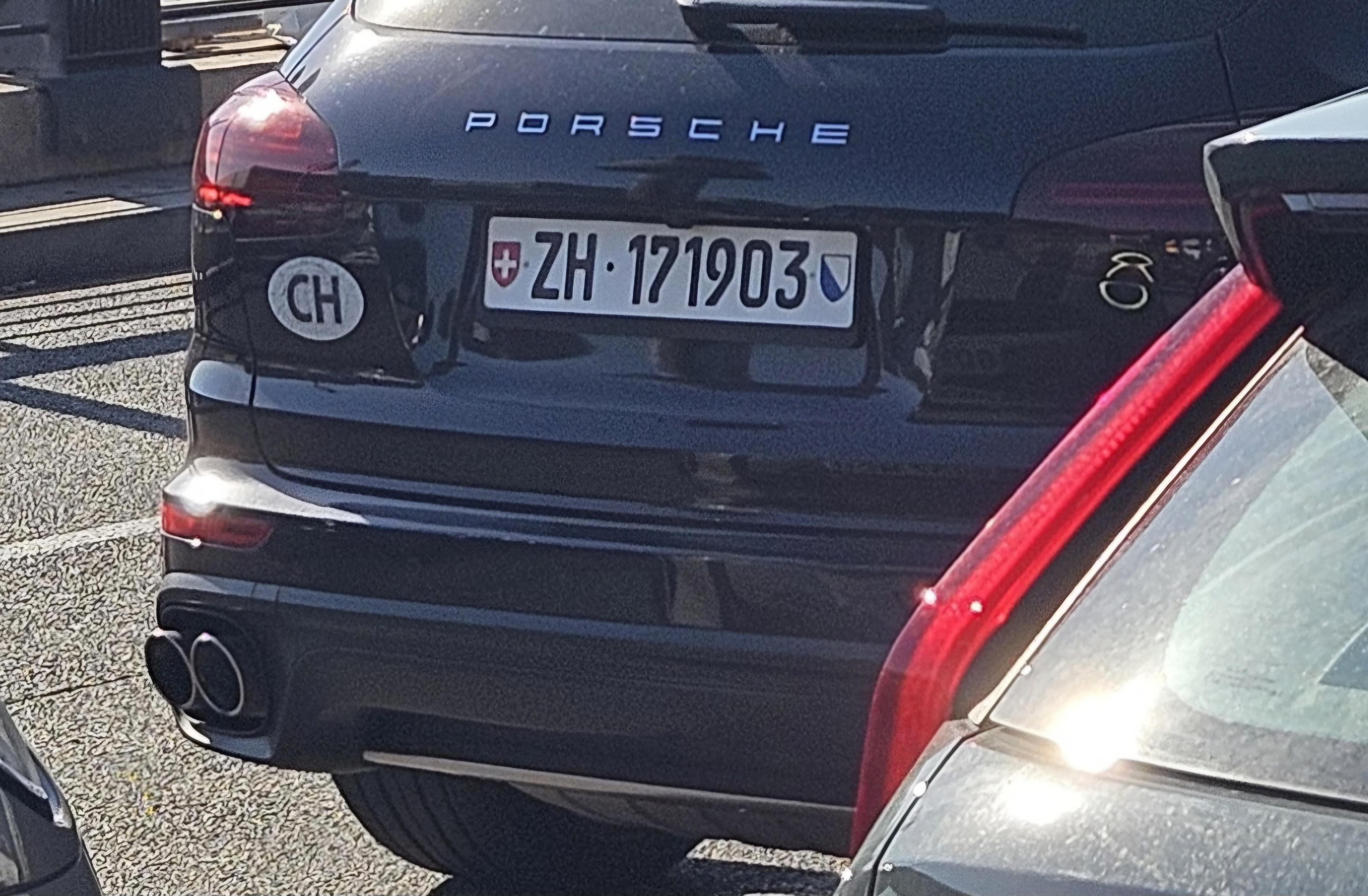 Private number - خدمات سيارات في السويس