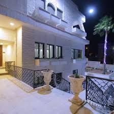 قصر الهندي - فنادق في البلقاء