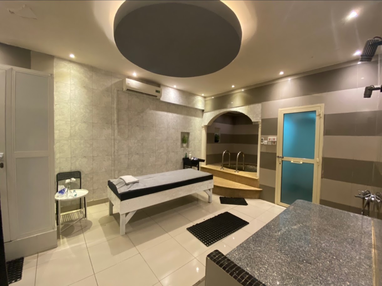 Relax The Body مساج وحمام المغربي - مراكز تجميل في القصيم