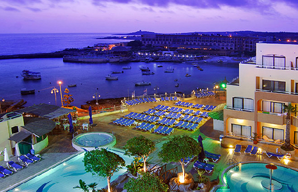 Riviera - كافيهات في شمال الشرقية