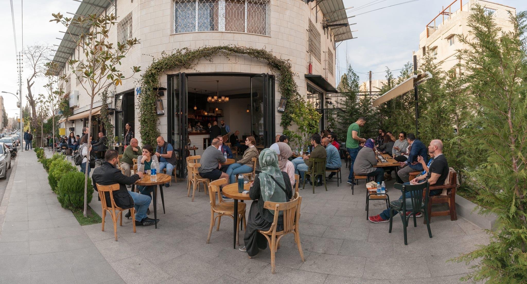 Rumi Cafe - کافێ رۆمی - كافيهات في أربيل