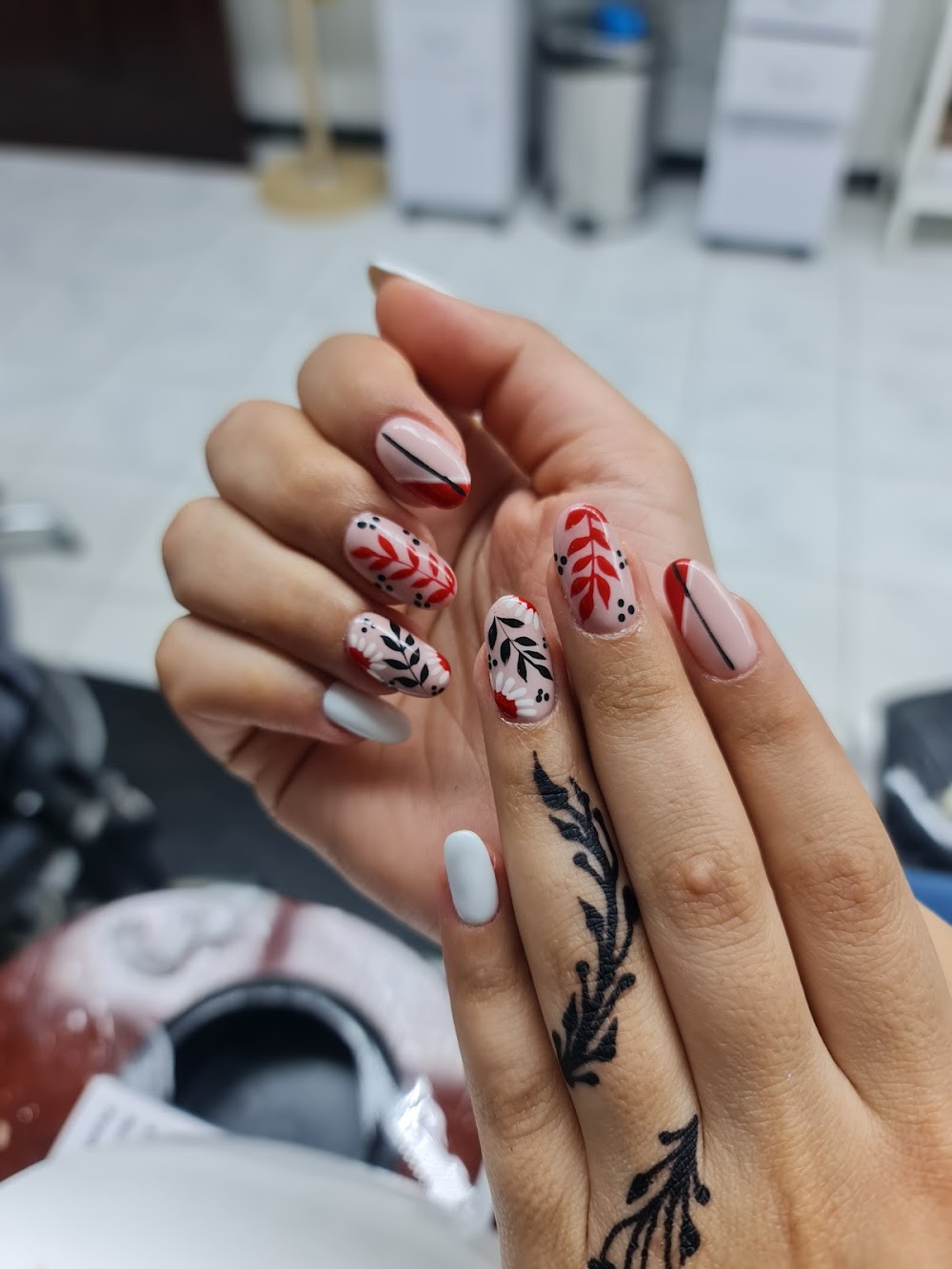 روزلين بيوتي سنتر فرع الكراده - مراكز تجميل في بغداد