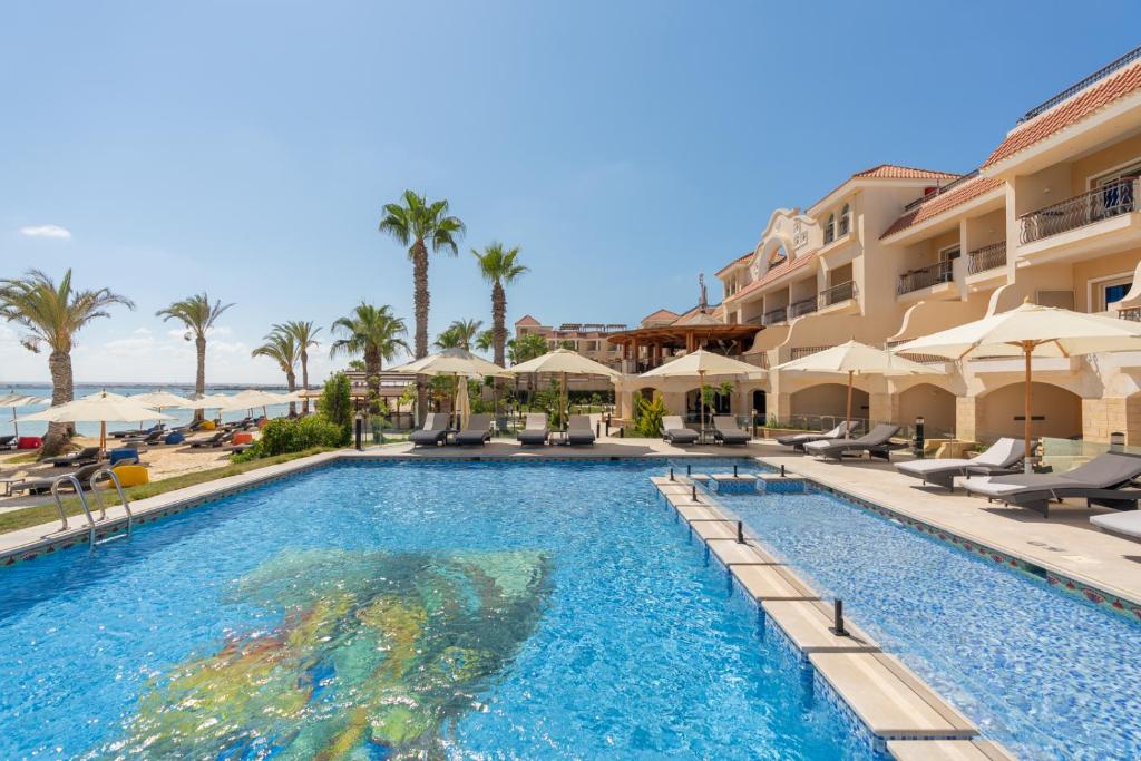 Safir Marsa Matrouh Resort - فنادق في مطروح