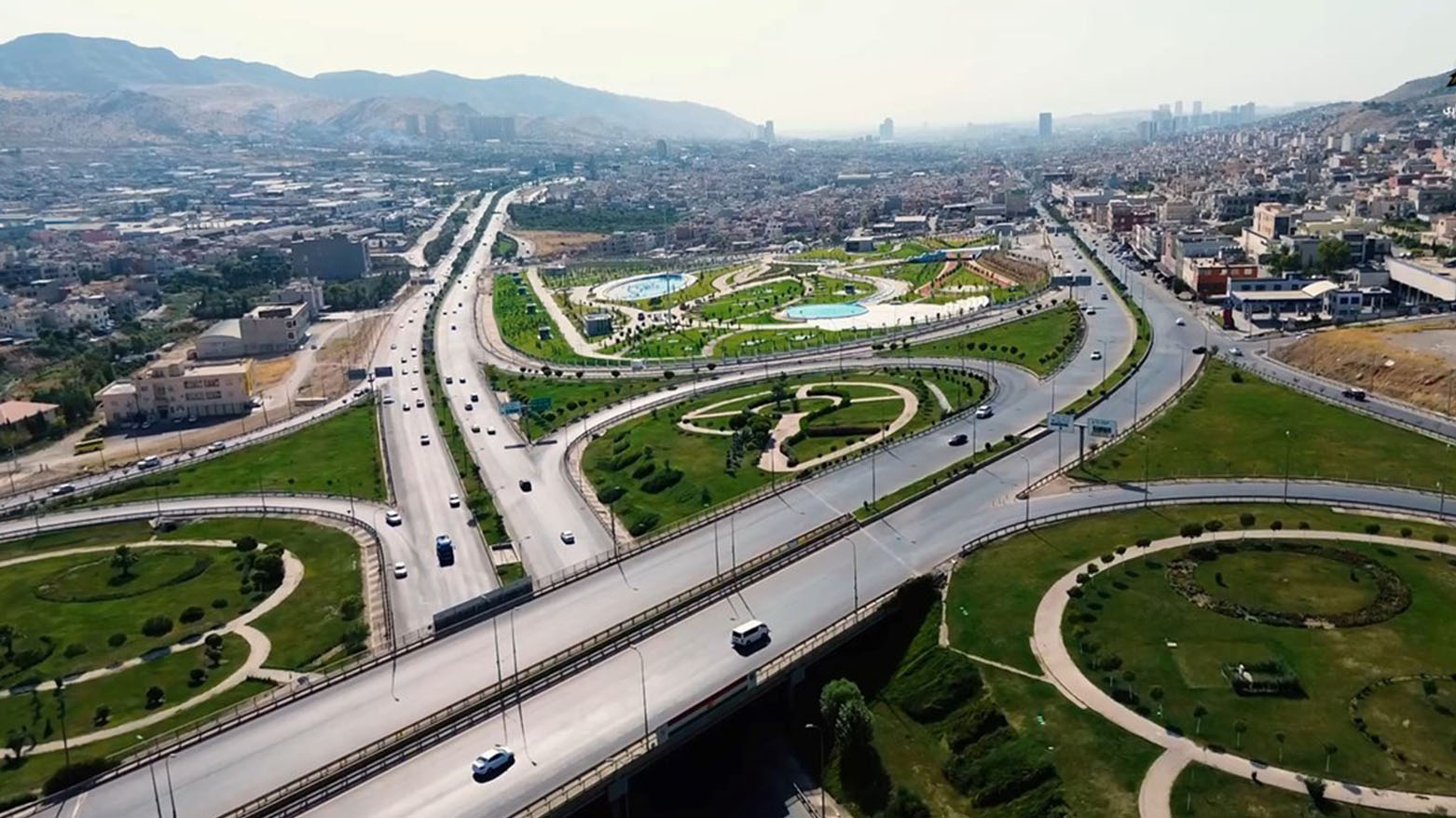 ساحة لوقوف السيارات - خدمات سيارات في دهوك