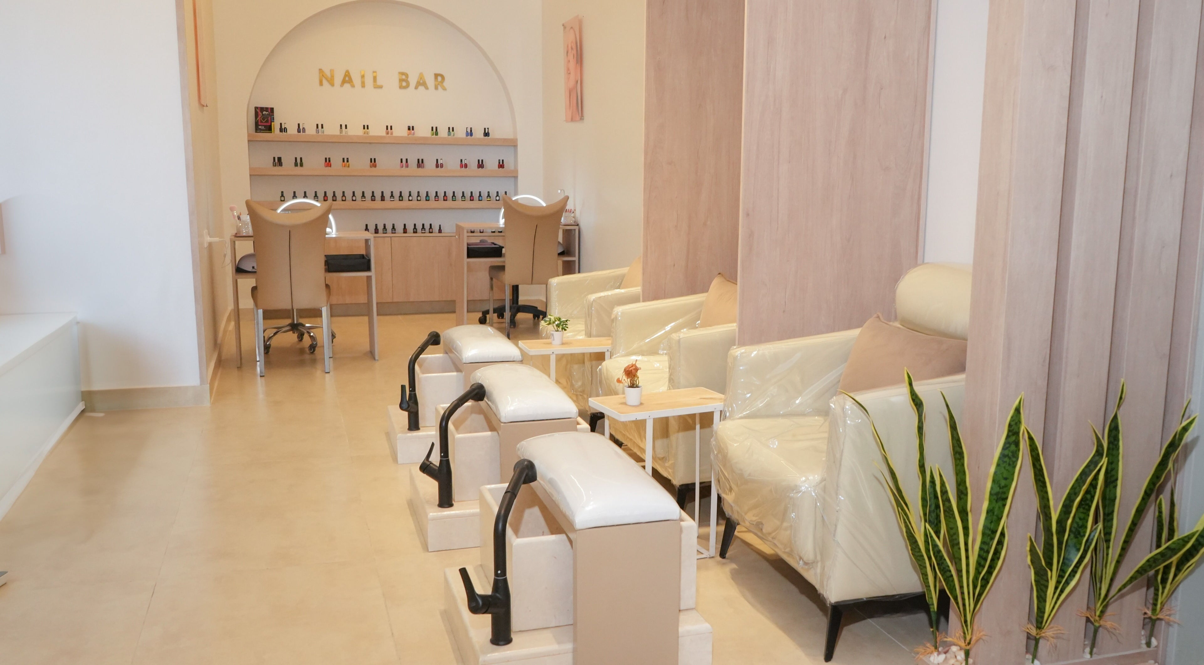 صالون عناية الجمال للتزيين النسائي - مراكز تجميل في الرياض