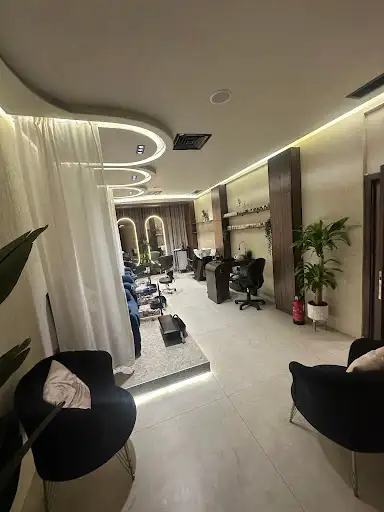 صالون عنايه لتجميل السيدات ( فرع الرقعي ) - مراكز تجميل في مدينة الأحمدي