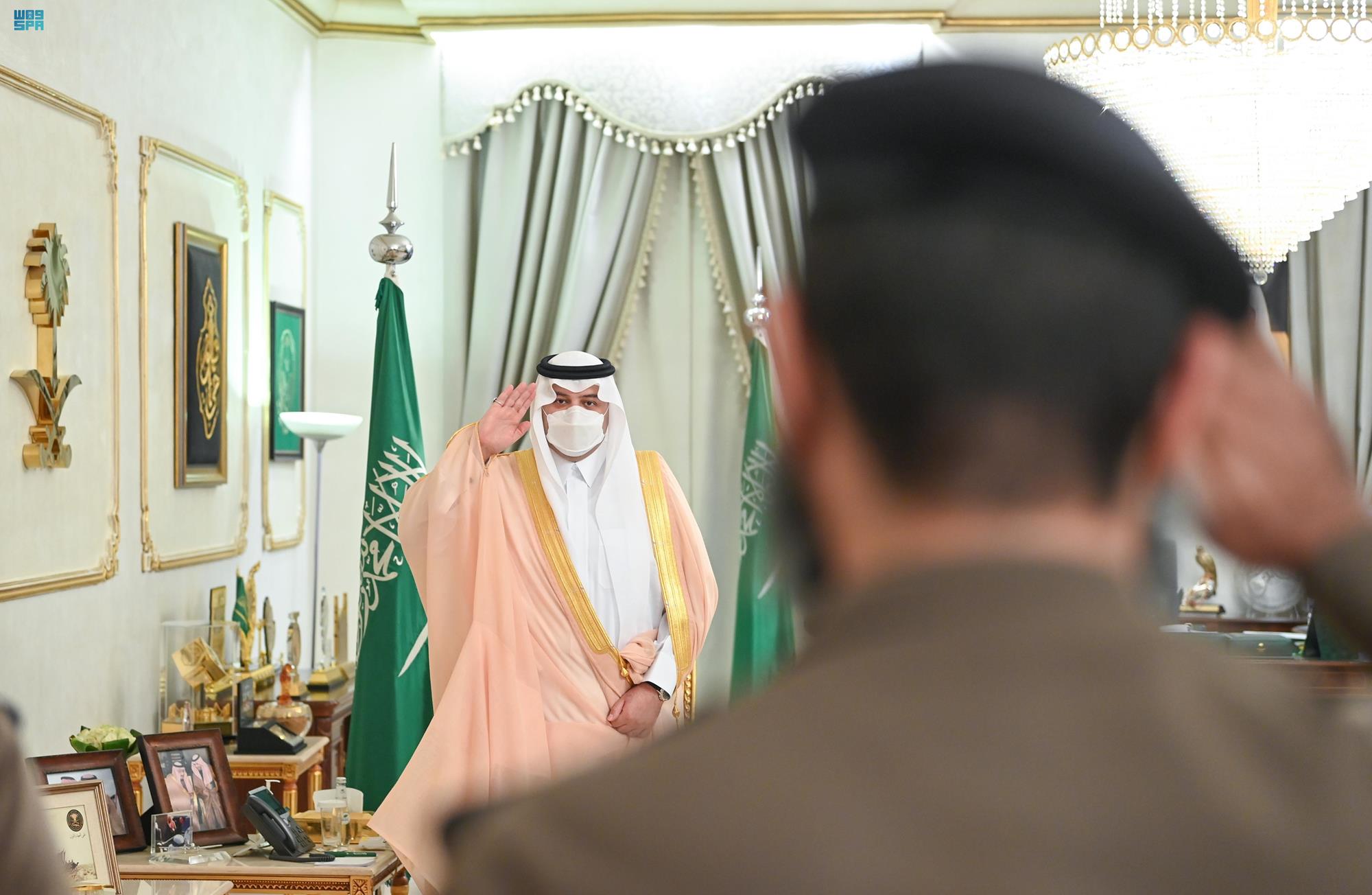 صالون اطلالة رجال - مراكز تجميل في الحدود الشمالية