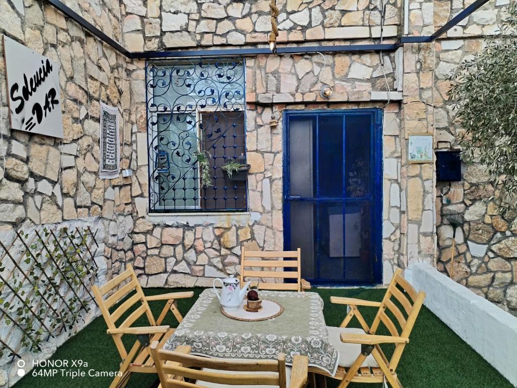 Seleucia DaR Umm Qais 🏡 - فنادق في إربد