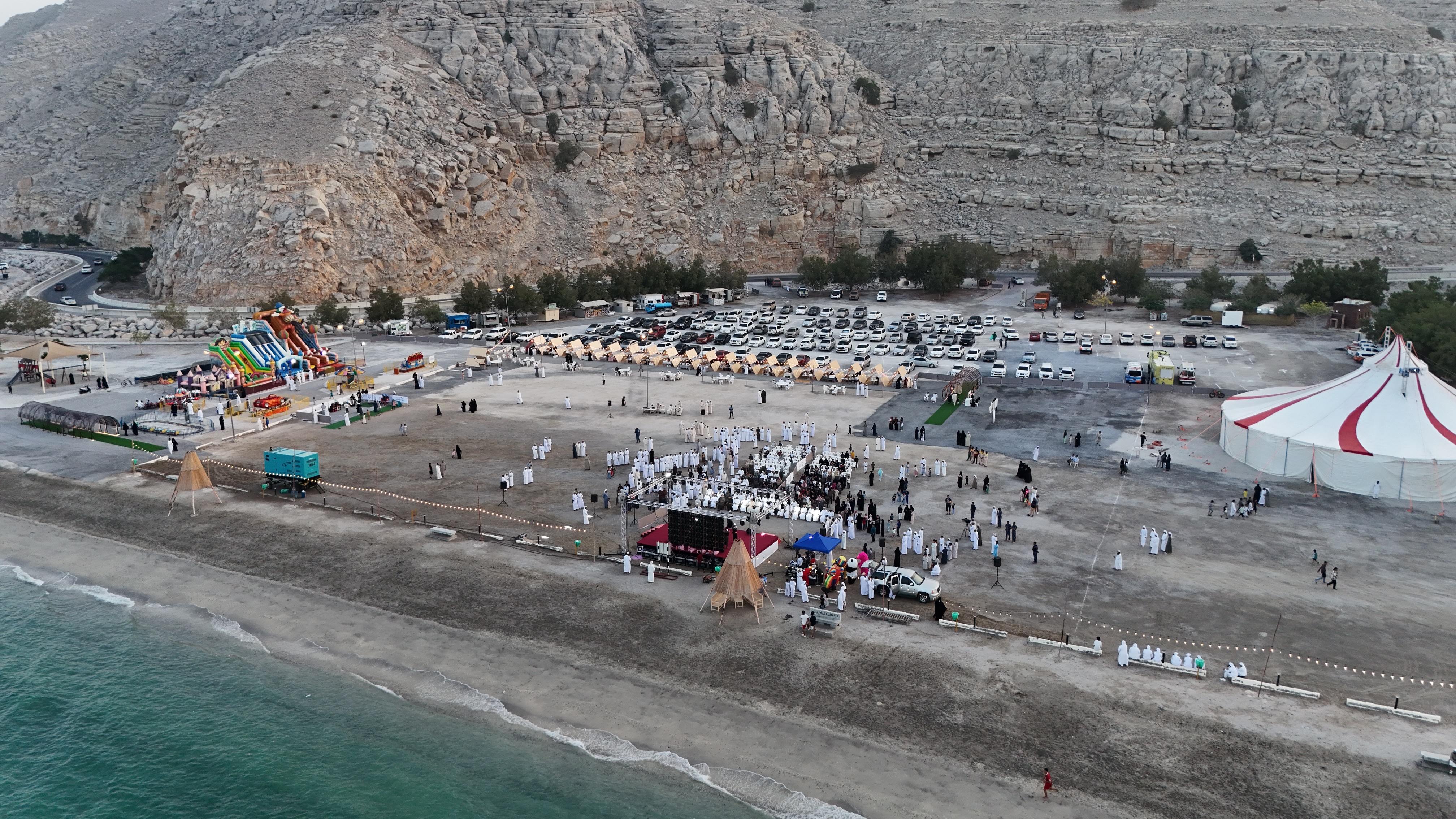 شاطئ بصة - زراعة الشعر في مسندم