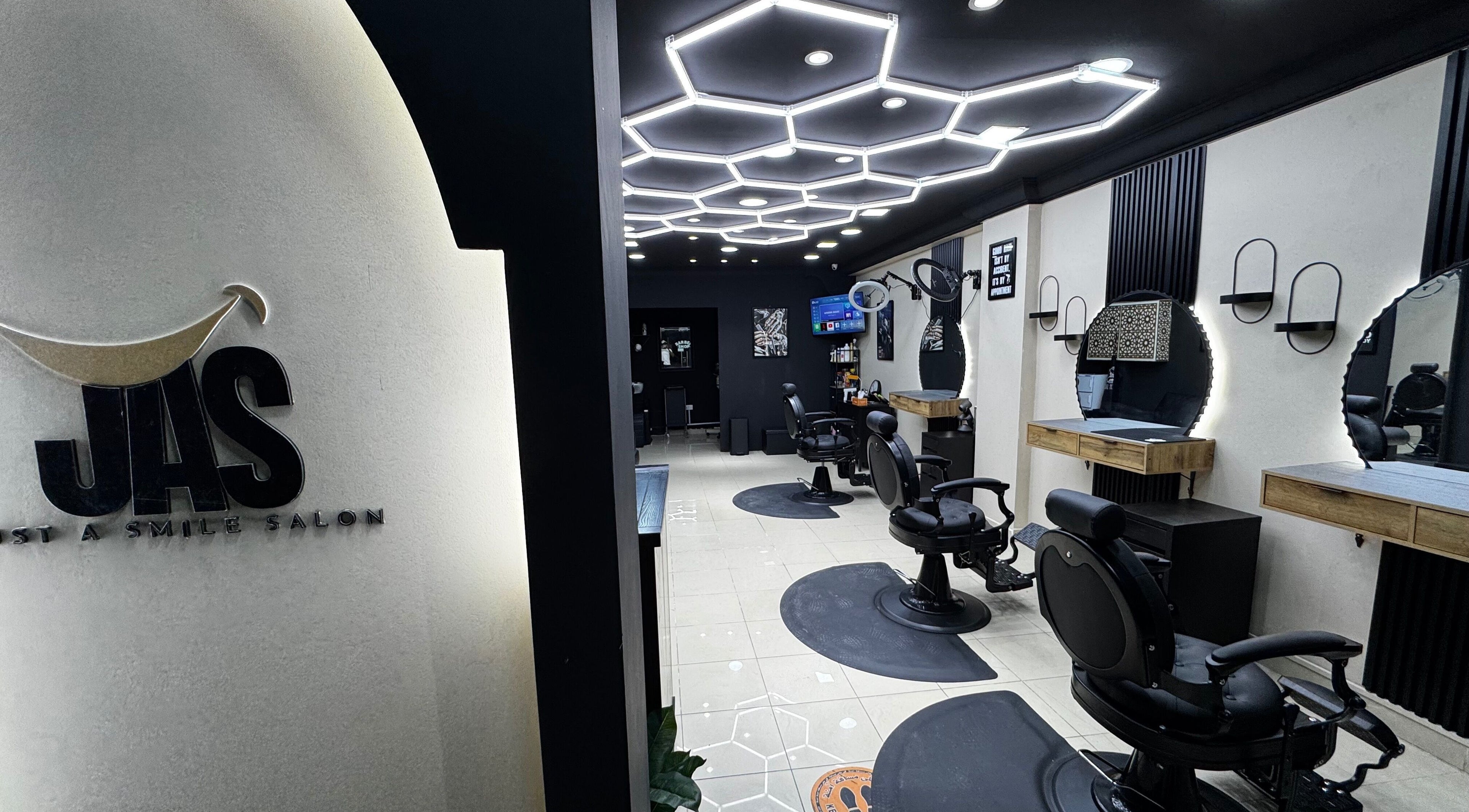 Silkor Al Waab Branch - مركز سيلكور الوعب - زراعة الشعر في الريان