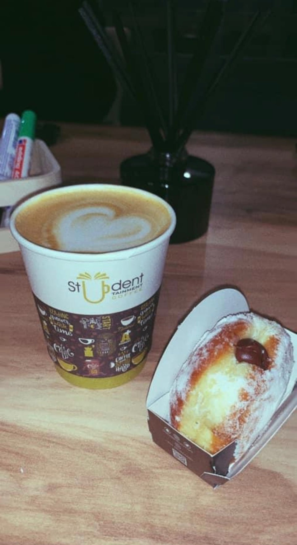 Student Tainment Coffee Shop - كافيهات في الظهران