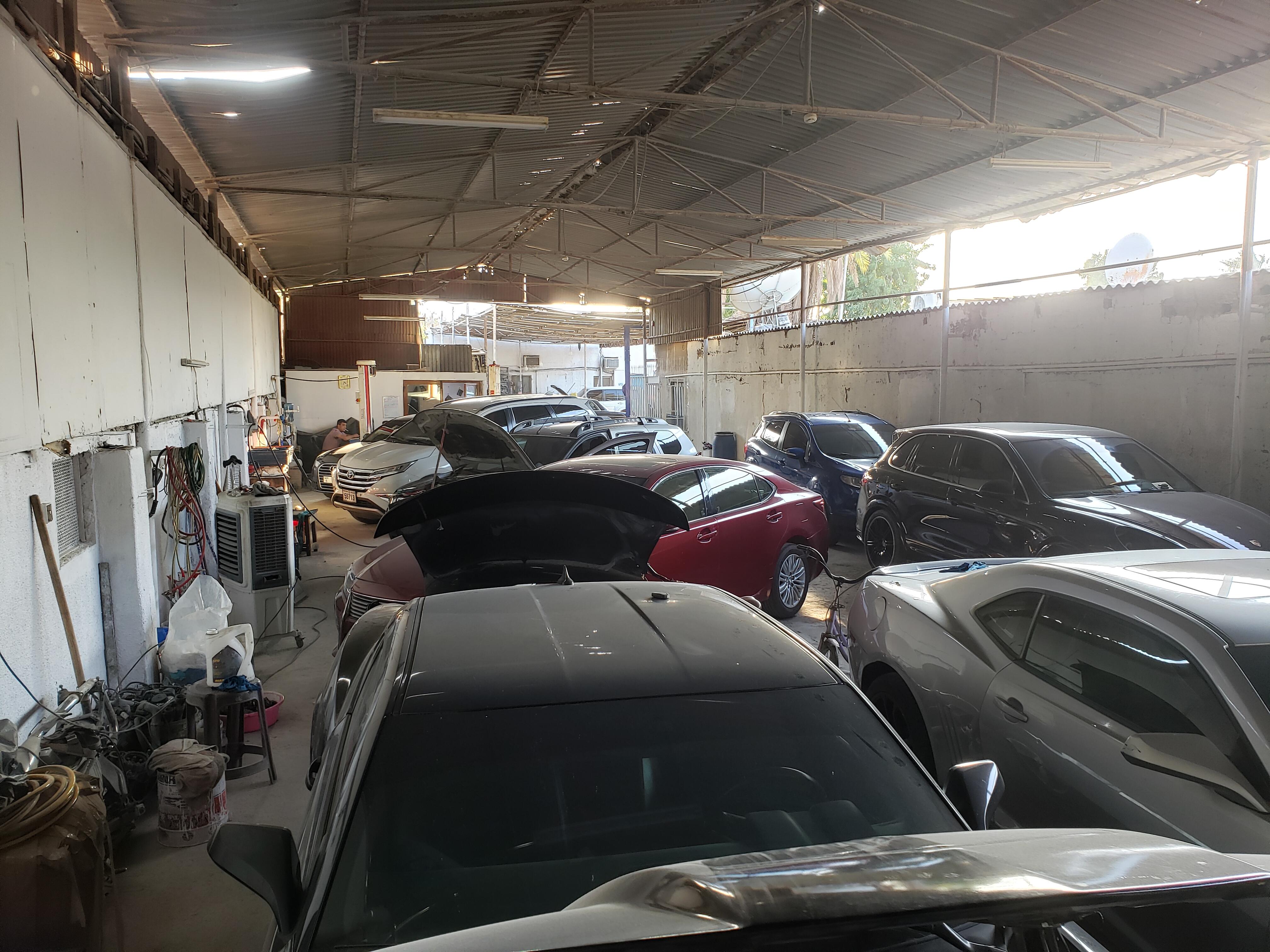 Sultan Auto Pro - German car workshop Audi, Volkswagen Repair Service Center in Sharjah - خدمات سيارات في الشارقة