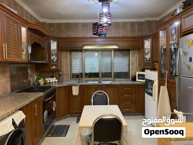 سوبر ماركت جبل المغير شارع ابو خلدون المومني - سوبرماركت في الزرقاء