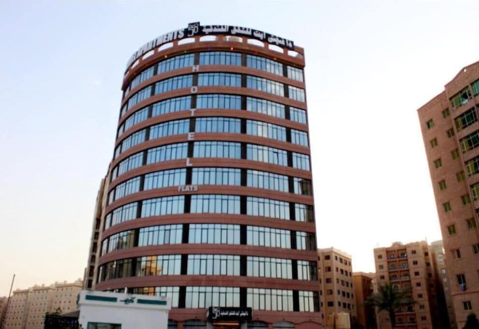 ذا فيفتي ايت المهبولة - فنادق في مبارك الكبير